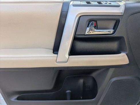Used 2015 Toyota 4Runner SR5 RWD image 10