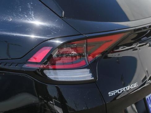 Used 2023 Kia Sportage SX FWD image 11