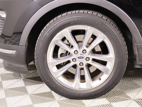 Used 2018 Ford Explorer Limited w/ Class II Trailer Tow Package image 20