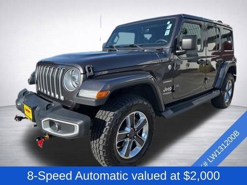 Used 2020 Jeep Wrangler Unlimited Sahara AWD/4WD image 3