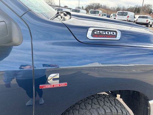 Used 2024 RAM 2500 Big Horn image 10