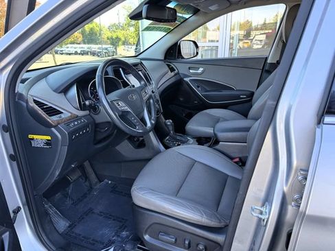 Used 2017 Hyundai Santa Fe Limited AWD/4WD image 15