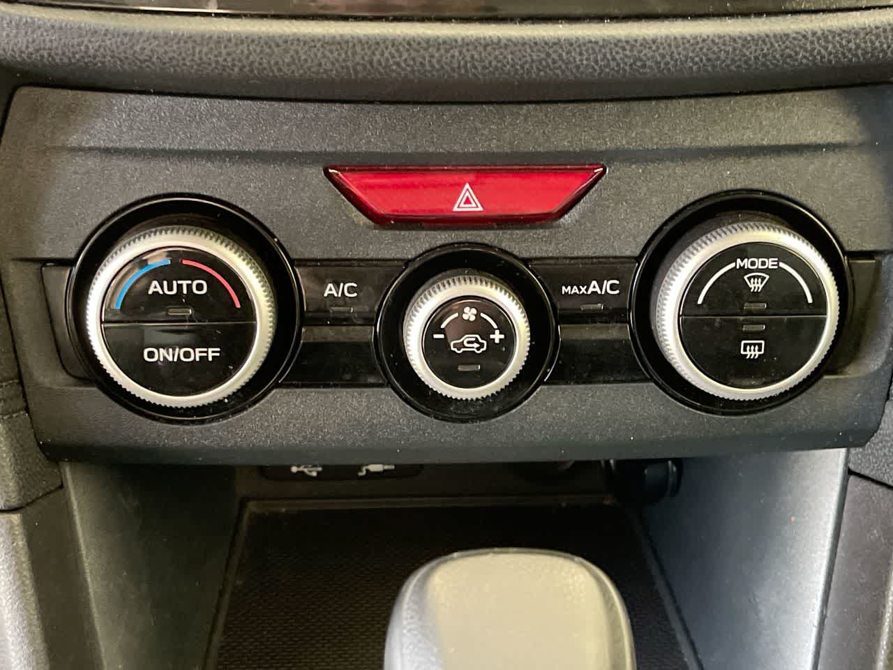 Used 2022 Subaru Crosstrek 2.0i AWD/4WD image 18