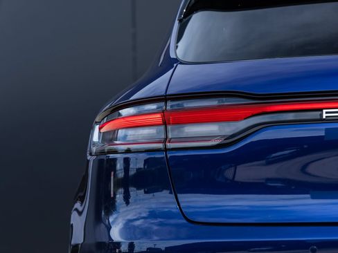 Certified 2026 Porsche Macan S AWD/4WD image 14