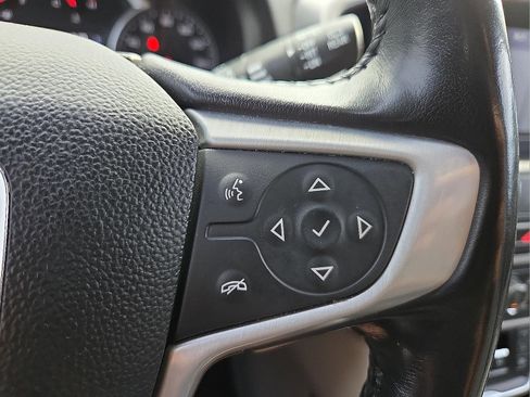 Used 2020 GMC Terrain SLT AWD/4WD image 18