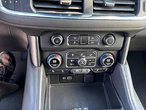 Used 2024 Chevrolet Tahoe LT AWD/4WD image 16