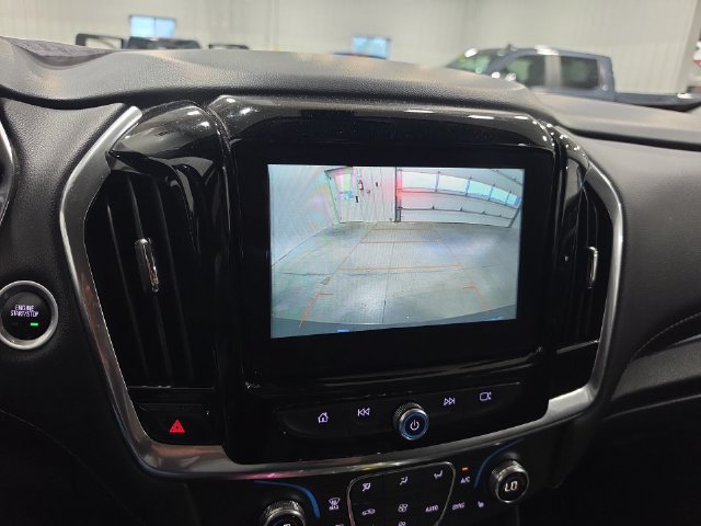 Used 2019 Chevrolet Traverse LT FWD image 16
