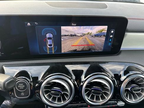 Used 2025 Mercedes-Benz CLA 250 4MATIC image 25