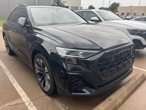 Used 2024 Audi Q8 Prestige AWD/4WD image 2