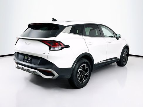 Used 2025 Kia Sportage LX image 9