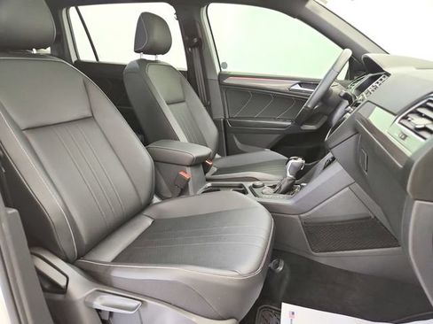 Used 2024 Volkswagen Tiguan SE R-Line AWD/4WD image 27