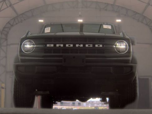 Used 2026 Ford Bronco Big Bend AWD/4WD image 3