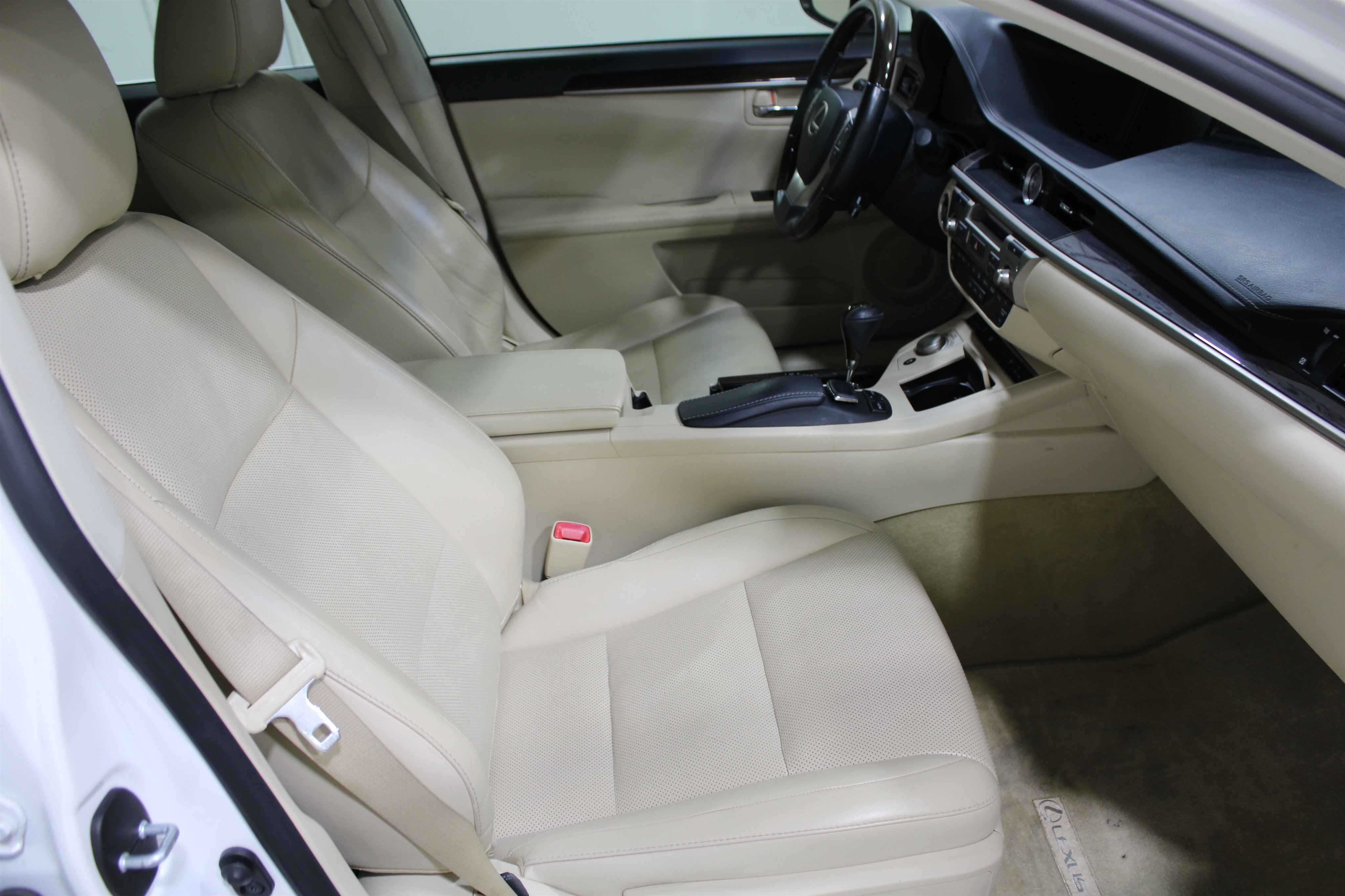Used 2015 Lexus ES 350 w/ Luxury Package FWD image 33
