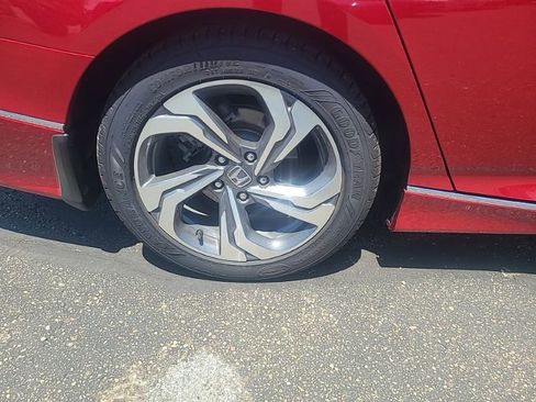 Used 2020 Honda Accord EX image 8