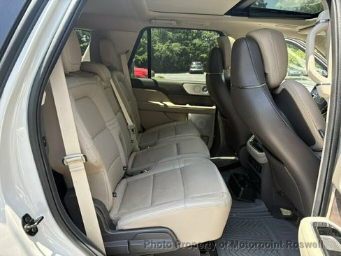 Used 2022 Lincoln Navigator Reserve AWD/4WD image 22