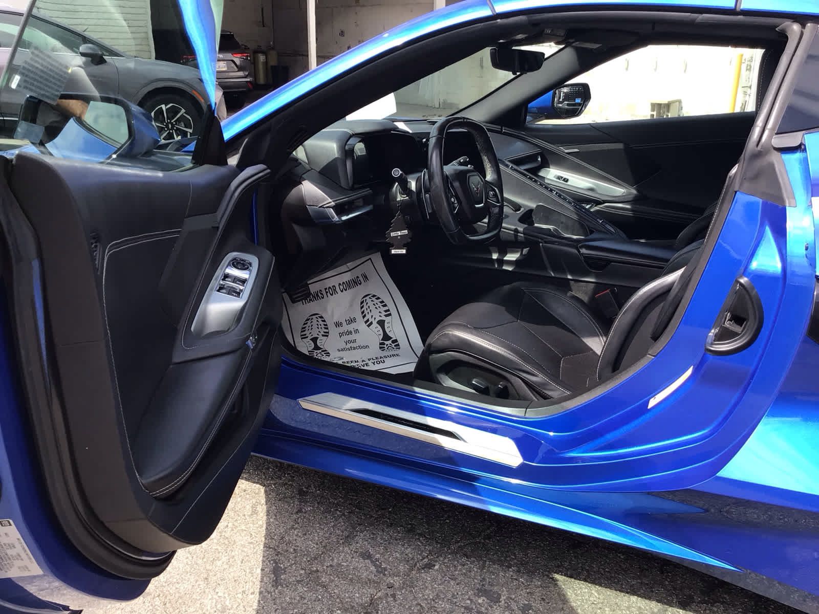 Used 2023 Chevrolet Corvette Stingray Convertible RWD image 5