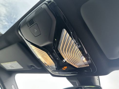 Certified 2025 BMW 330i xDrive Sedan w/ M Sport Package image 31