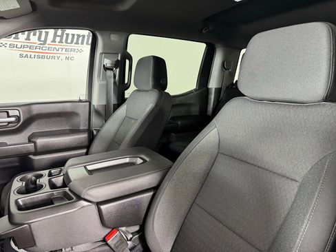 Used 2025 Chevrolet Silverado 1500 Custom Trail Boss AWD/4WD image 10