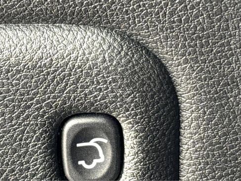 Used 2023 Dodge Durango GT image 17