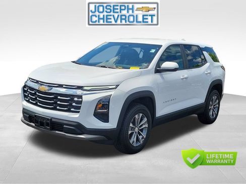 Certified 2025 Chevrolet Equinox LT FWD image 2