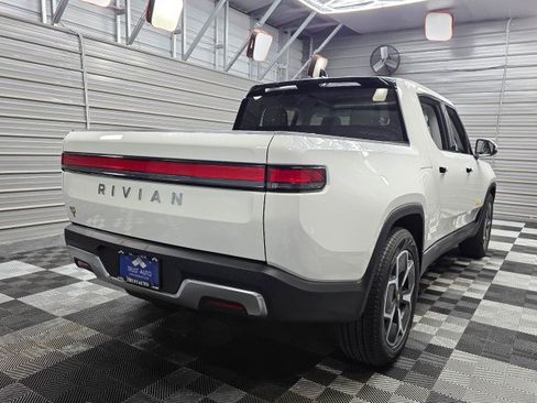 Used 2022 Rivian R1T Adventure AWD/4WD image 5