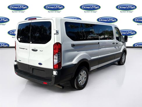 Used 2023 Ford Transit 350 XLT image 8