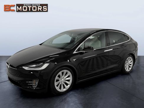 Used 2020 Tesla Model X Long Range AWD/4WD image 1