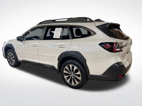 Used 2024 Subaru Outback Limited AWD/4WD image 4