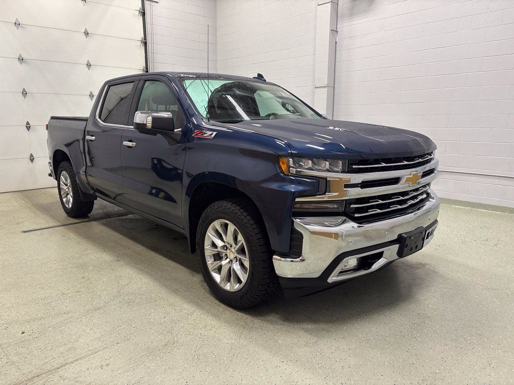 Used 2021 Chevrolet Silverado 1500 LTZ w/ Technology Package AWD/4WD image 2