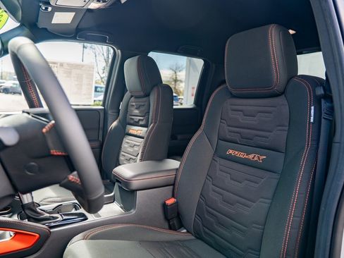 New 2025 Nissan Frontier PRO-4X image 18