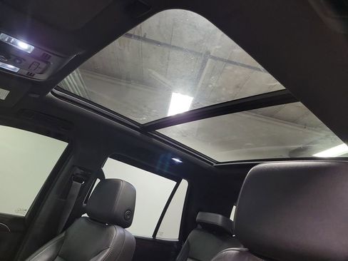 Used 2021 Chevrolet Tahoe LT image 14