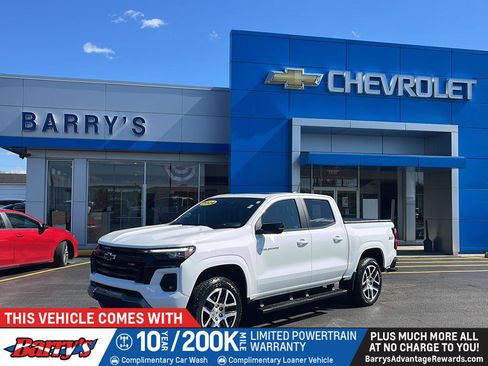 Used 2024 Chevrolet Colorado Z71 w/ Z71 Convenience Package 2 image 1