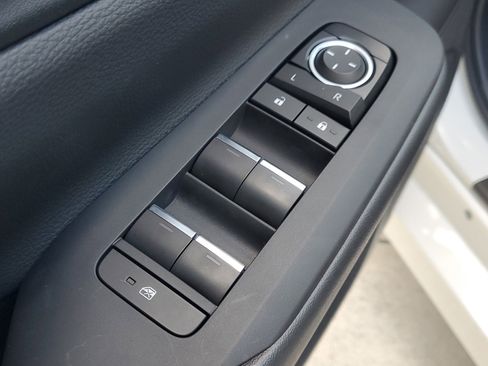 Certified 2025 Toyota Prius Limited image 19