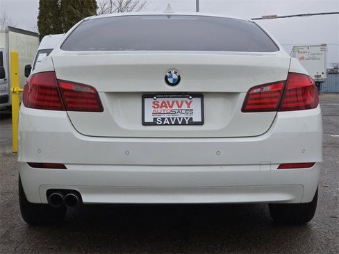 Used 2011 BMW 528i Sedan image 18