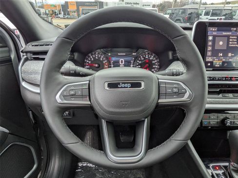 New 2026 Jeep Compass Latitude AWD/4WD image 13
