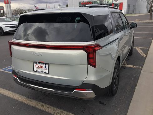 New 2026 Kia Carnival SX FWD image 5