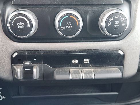 Used 2024 RAM 2500 Big Horn image 21