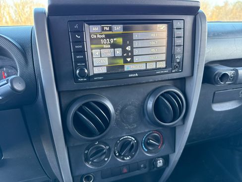 Used 2008 Jeep Wrangler Unlimited X image 13