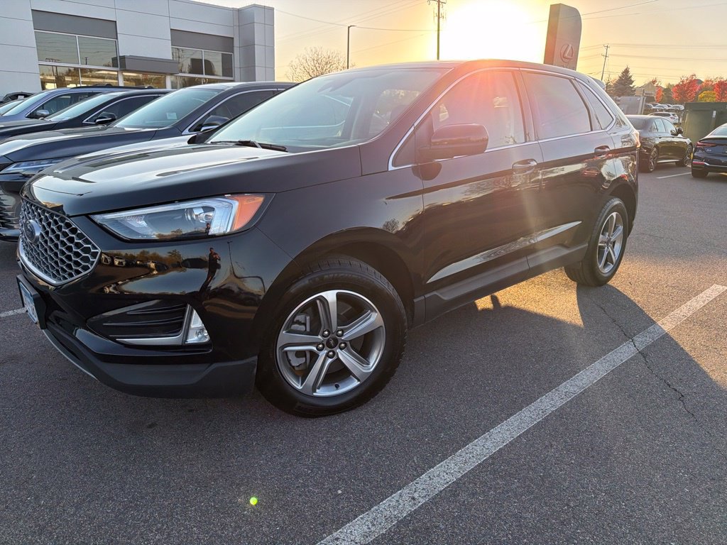 Used 2023 Ford Edge SEL w/ Convenience Package AWD/4WD image 4