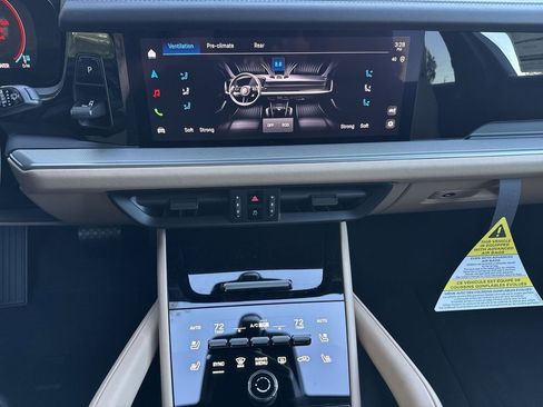 New 2026 Porsche Cayenne E-Hybrid image 14