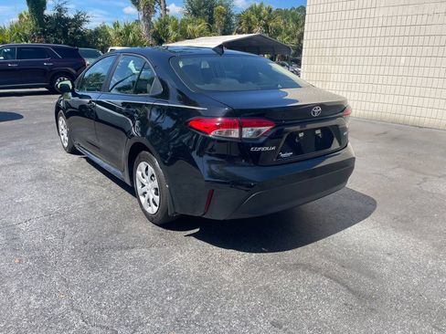 Used 2026 Toyota Corolla LE FWD image 3