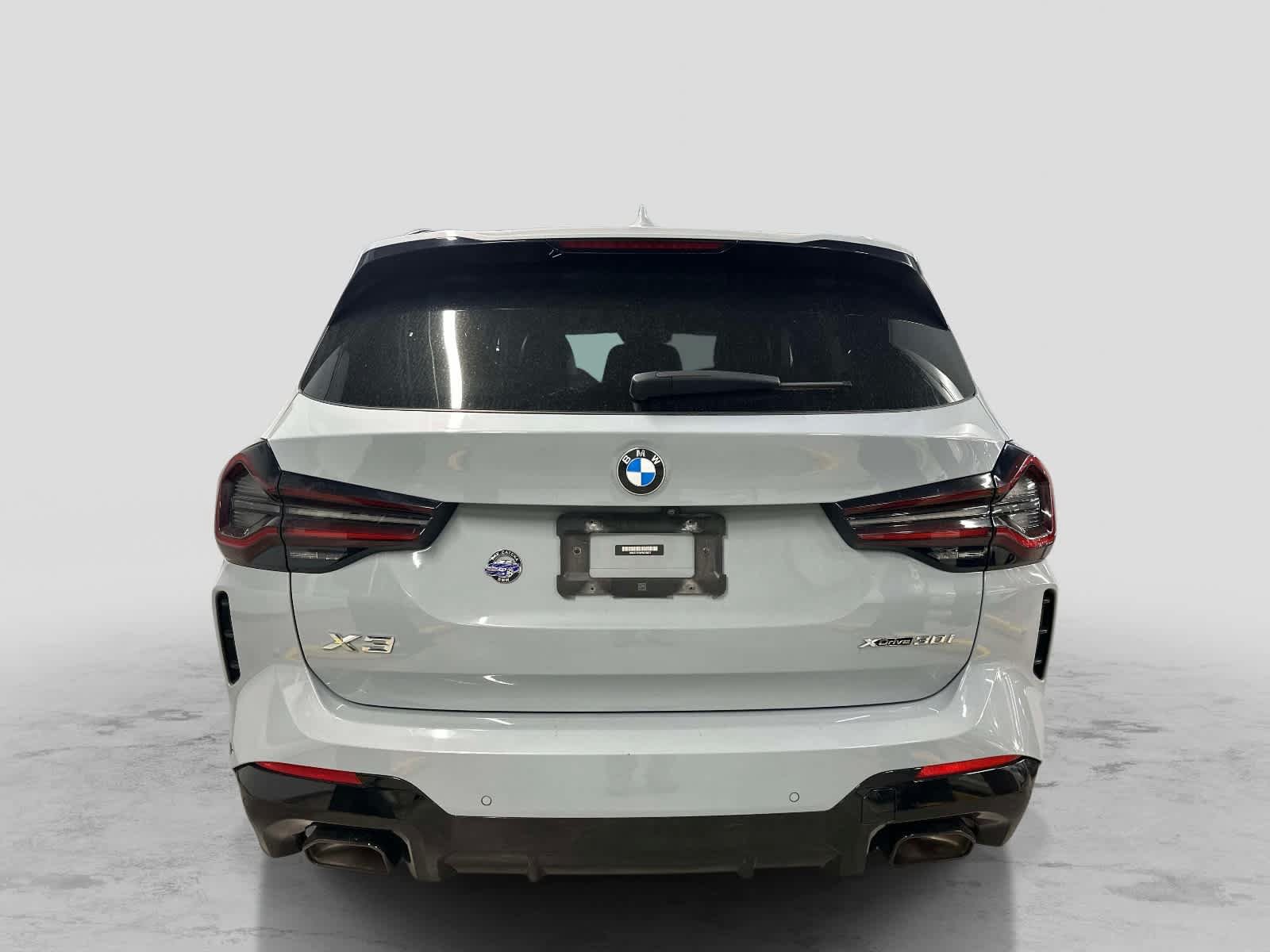Used 2023 BMW X3 xDrive30i w/ M Sport Package AWD/4WD image 4
