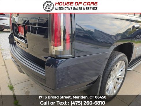 Used 2019 Cadillac Escalade Luxury AWD/4WD image 14