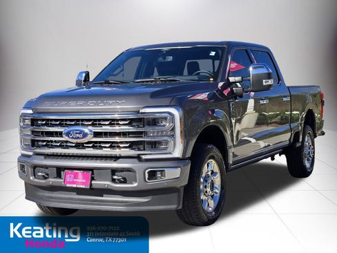 Used 2024 Ford F250 Platinum w/ FX4 Off-Road Package image 4