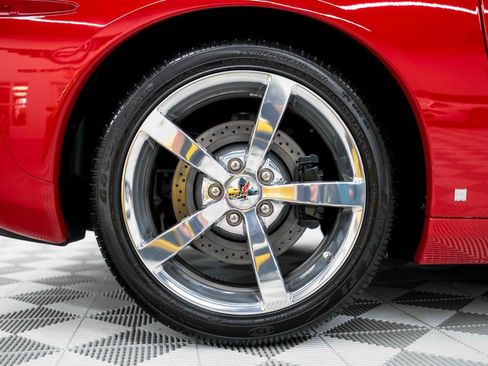 Used 2009 Chevrolet Corvette Coupe w/ Z51 Performance Package RWD image 41