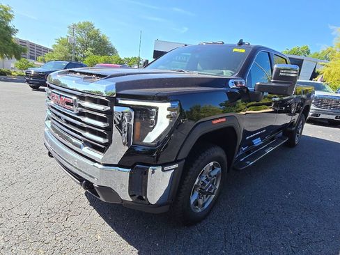 New 2025 GMC Sierra 2500 SLT w/ SLT Premium Package image 19