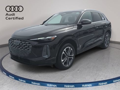 Certified 2025 Audi Q5 Premium w/ Convenience Package AWD/4WD image 1