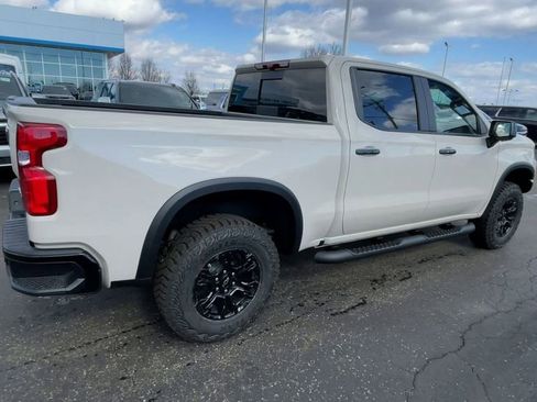 New 2026 Chevrolet Silverado 1500 ZR2 w/ Dark Appearance Package AWD/4WD image 2