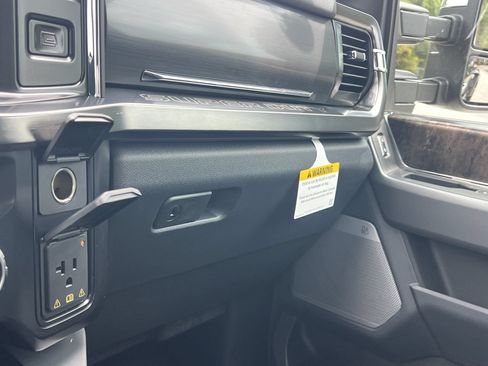 New 2026 Ford F350 Lariat w/ Lariat Ultimate Package AWD/4WD image 9