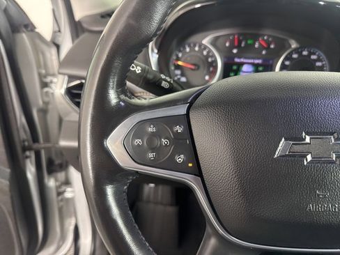 Used 2021 Chevrolet Traverse RS image 25